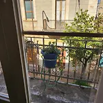 Bed & Breakfast La Maison Royale 4*