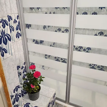 La Maison Royale לינה וארוחת בוקר 4*