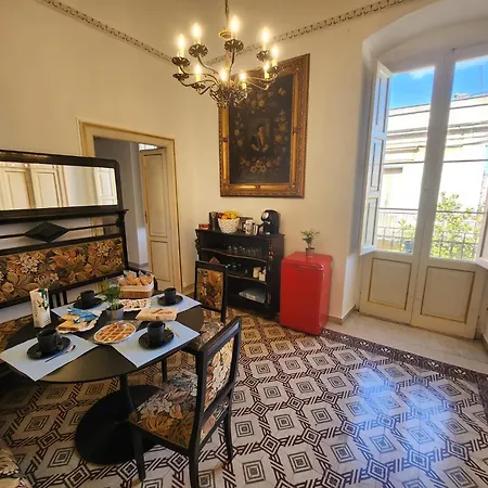 La Maison Royale