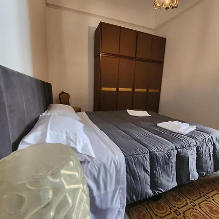 Bed & Breakfast La Maison Royale